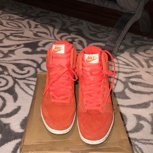Women’s Nike Dunks Sky Hi